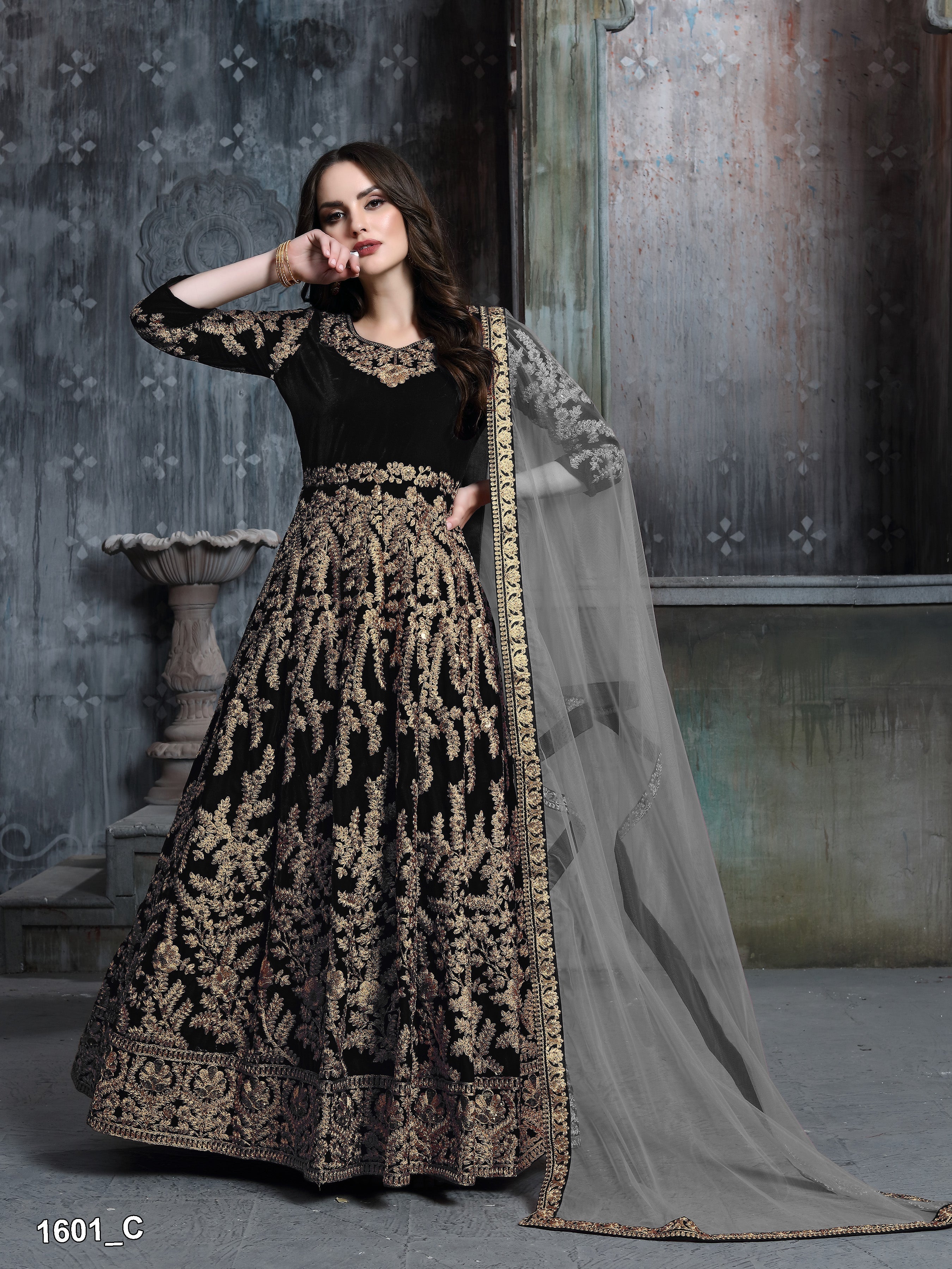 Velvet Embrace Designer Gown LXGW0001