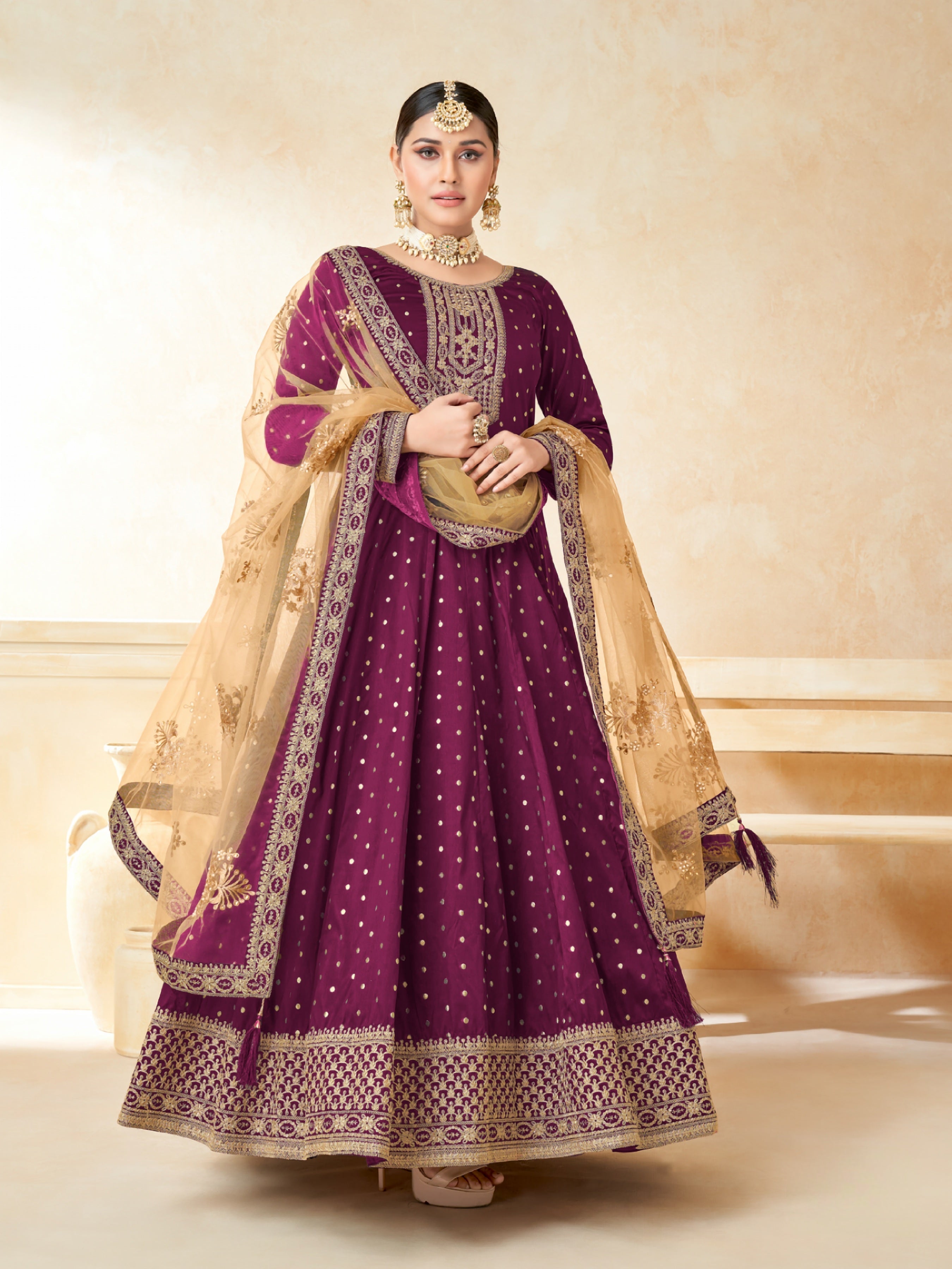 Taffeta Grace embroidered Gown EAGW0061