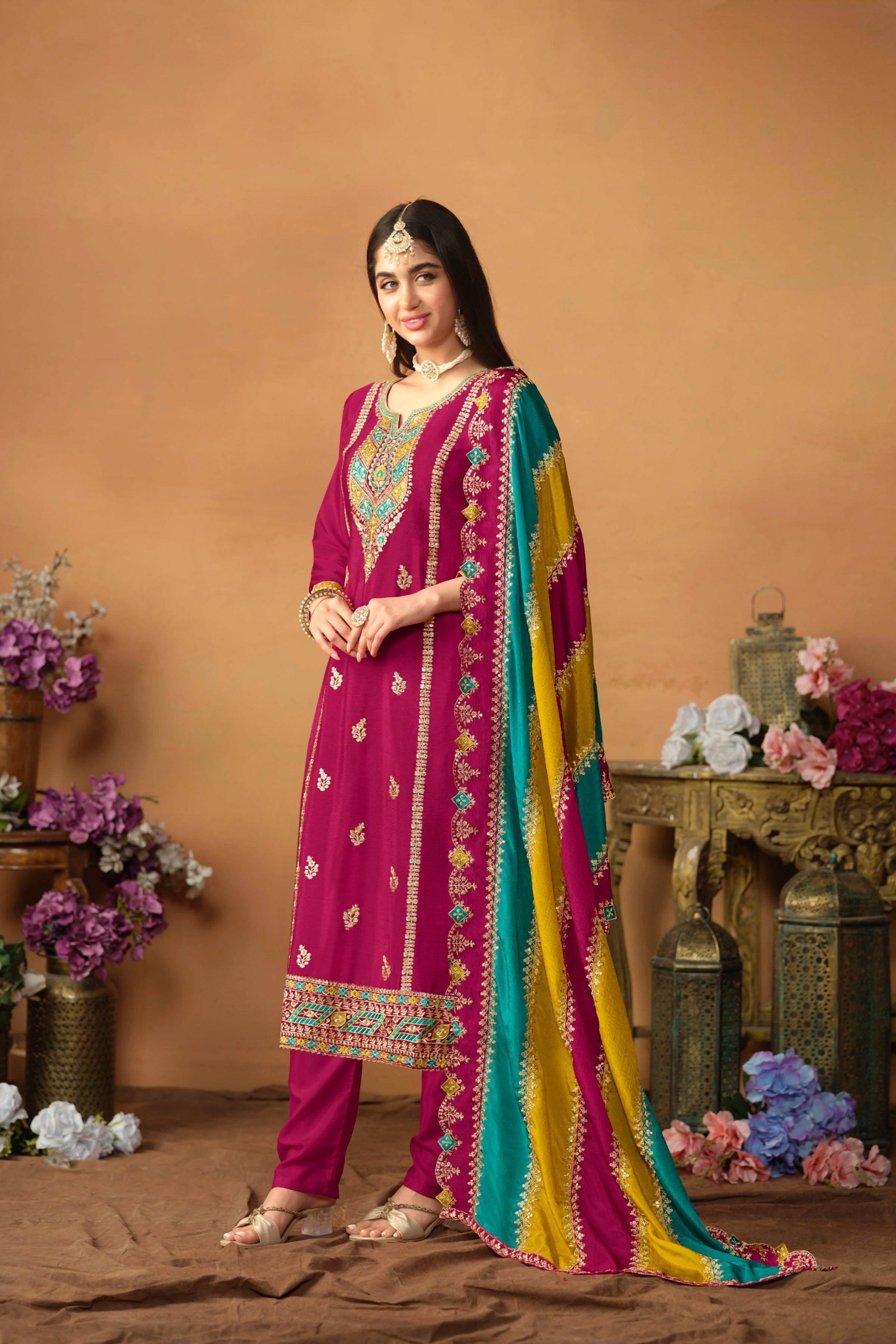 CHINON SILK DESIGNER SUIT EAST0022