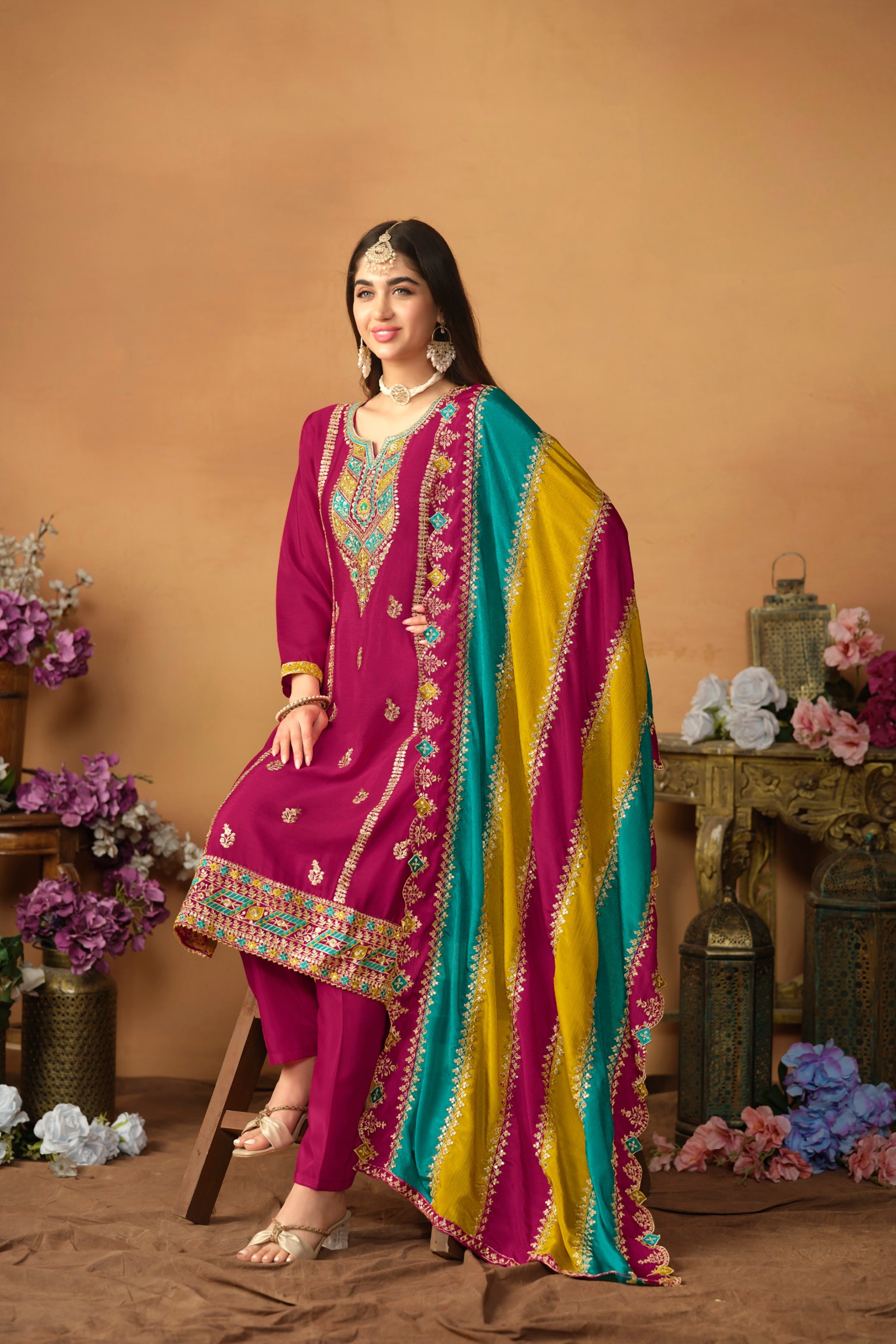 CHINON SILK DESIGNER SUIT EAST0022