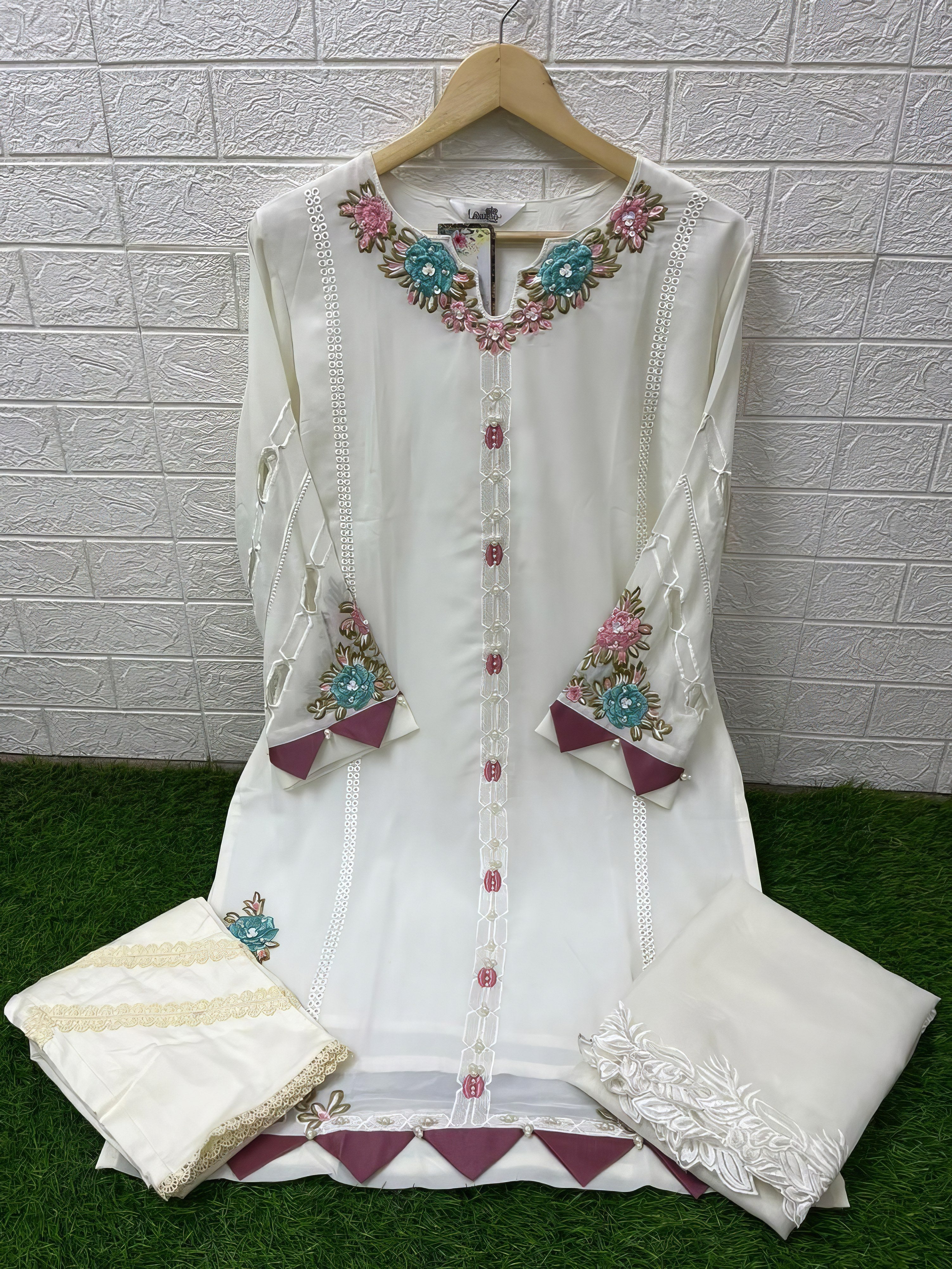 Zarqa Florenza Premium Pakistani Suit LXPK0058