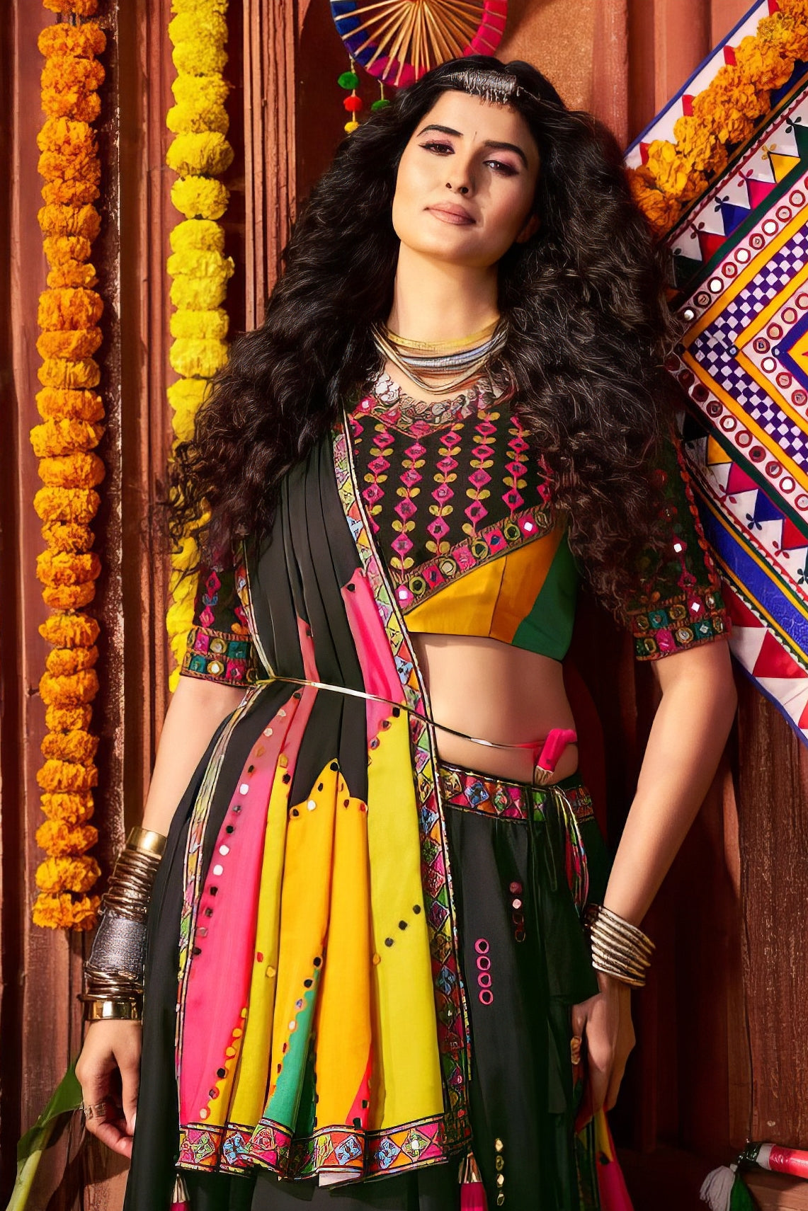 Raasratna Lehenga Set NV0012