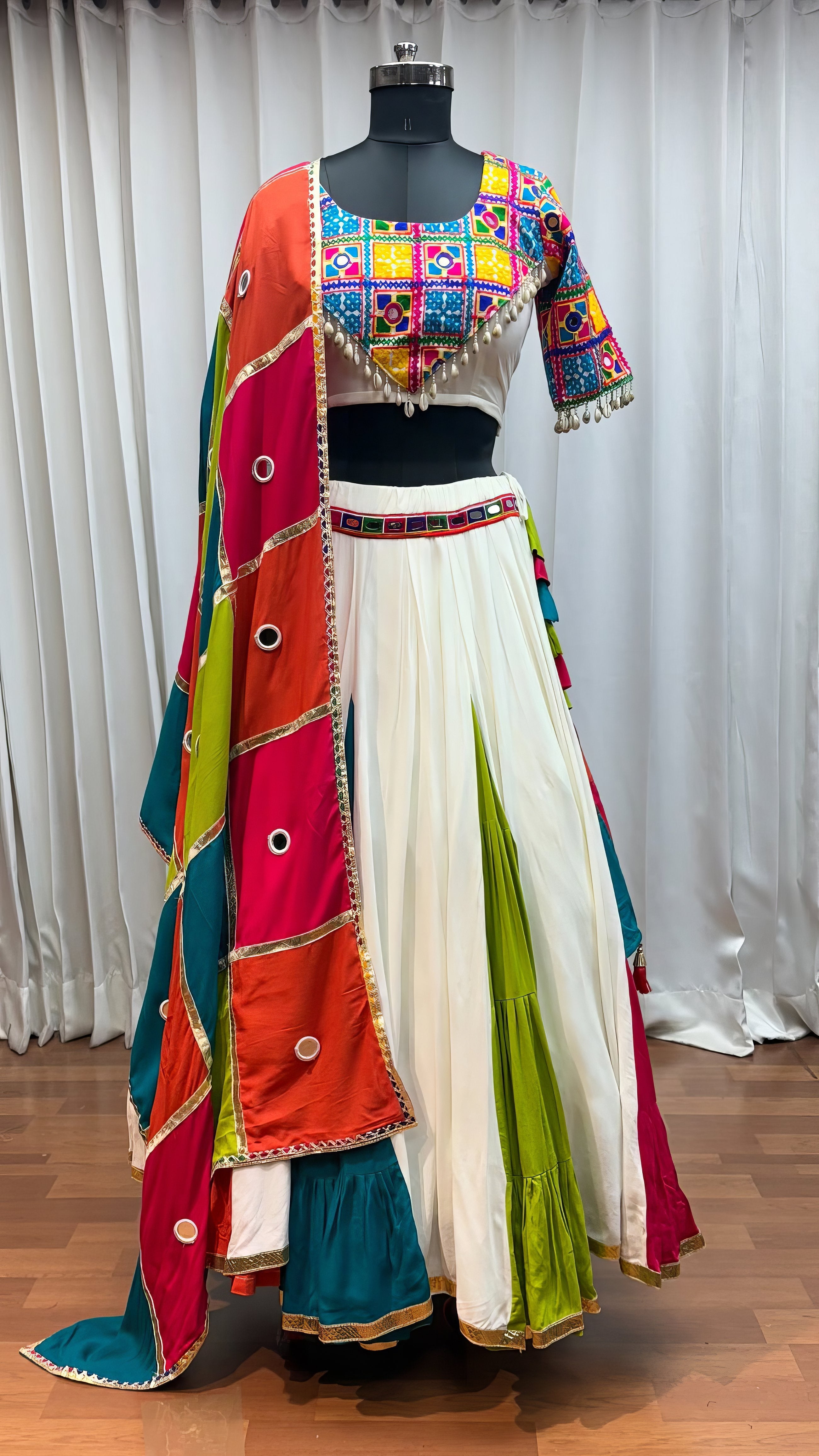 Raasrang Lehenga Set NV0022