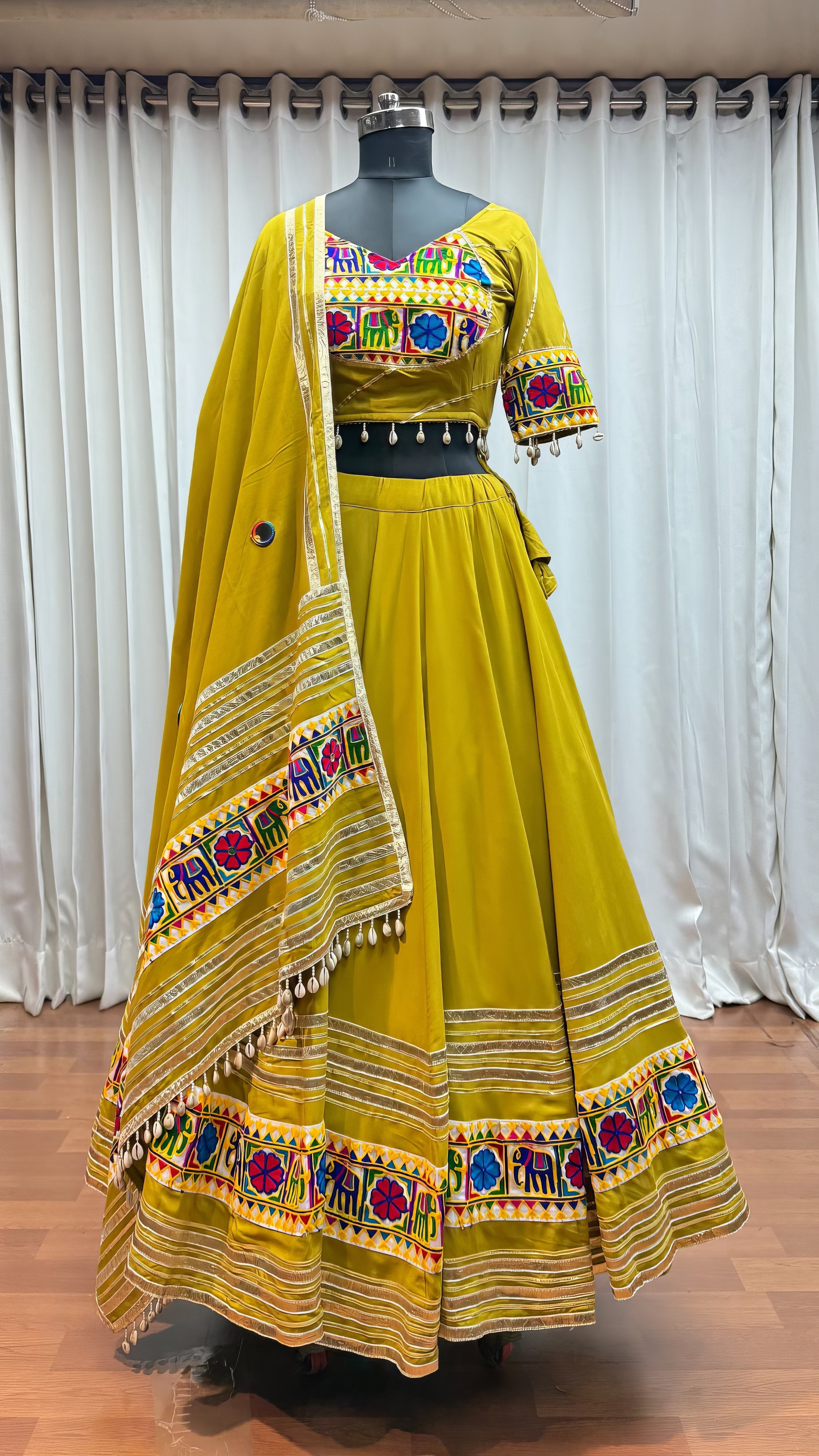 Raasmanjari Lehenga Set NV0009