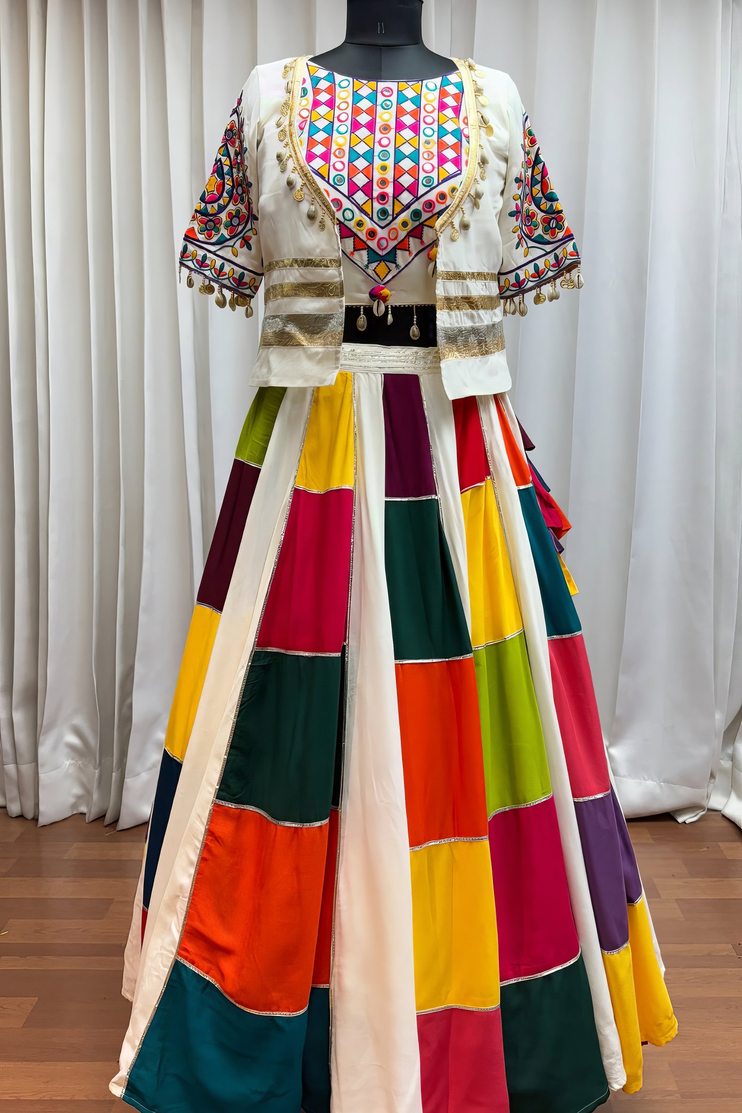 Raasrangini Lehenga Set NV0027