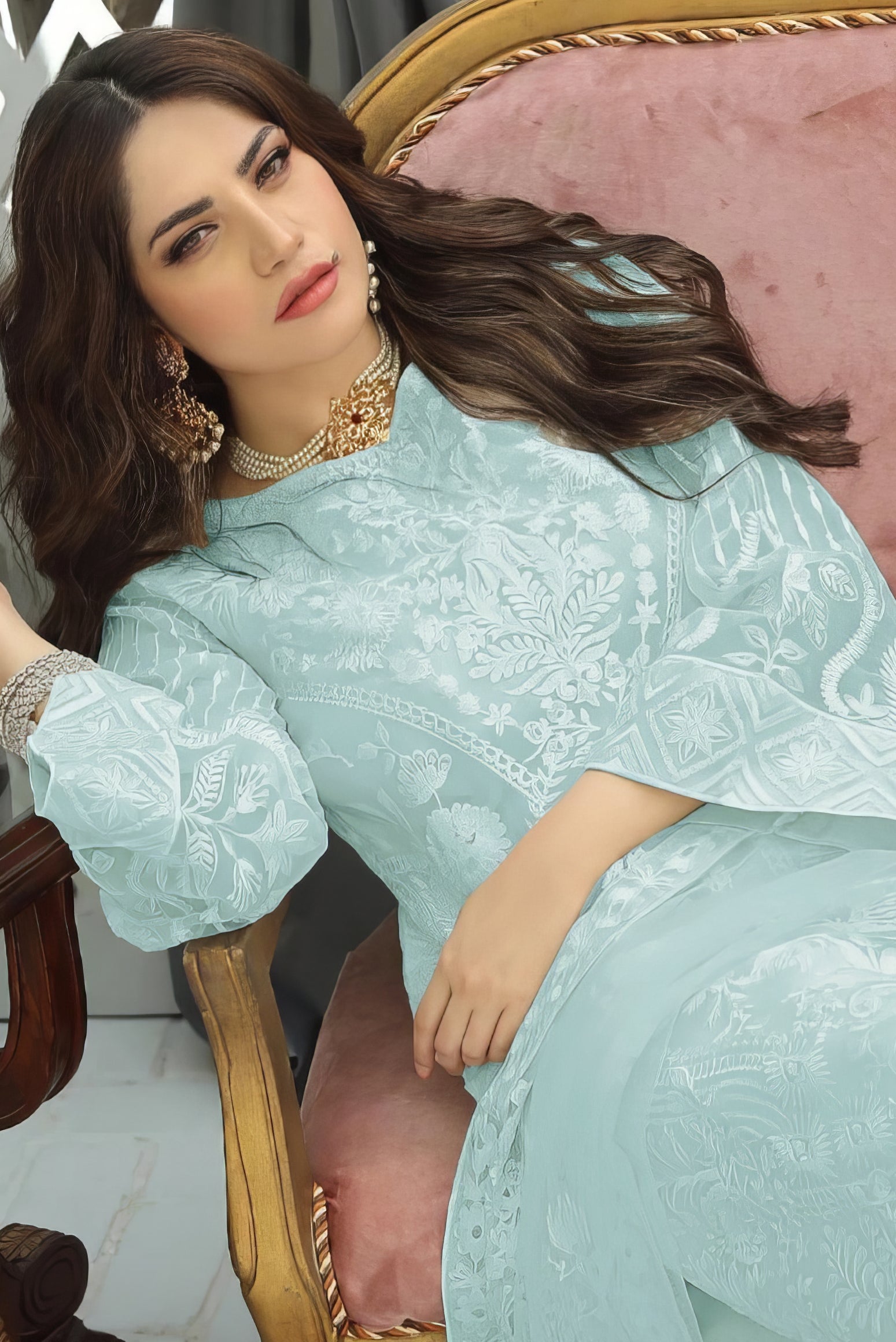 Elegant Fox Georgette Embroidered Pakistani Suit LXPK0105
