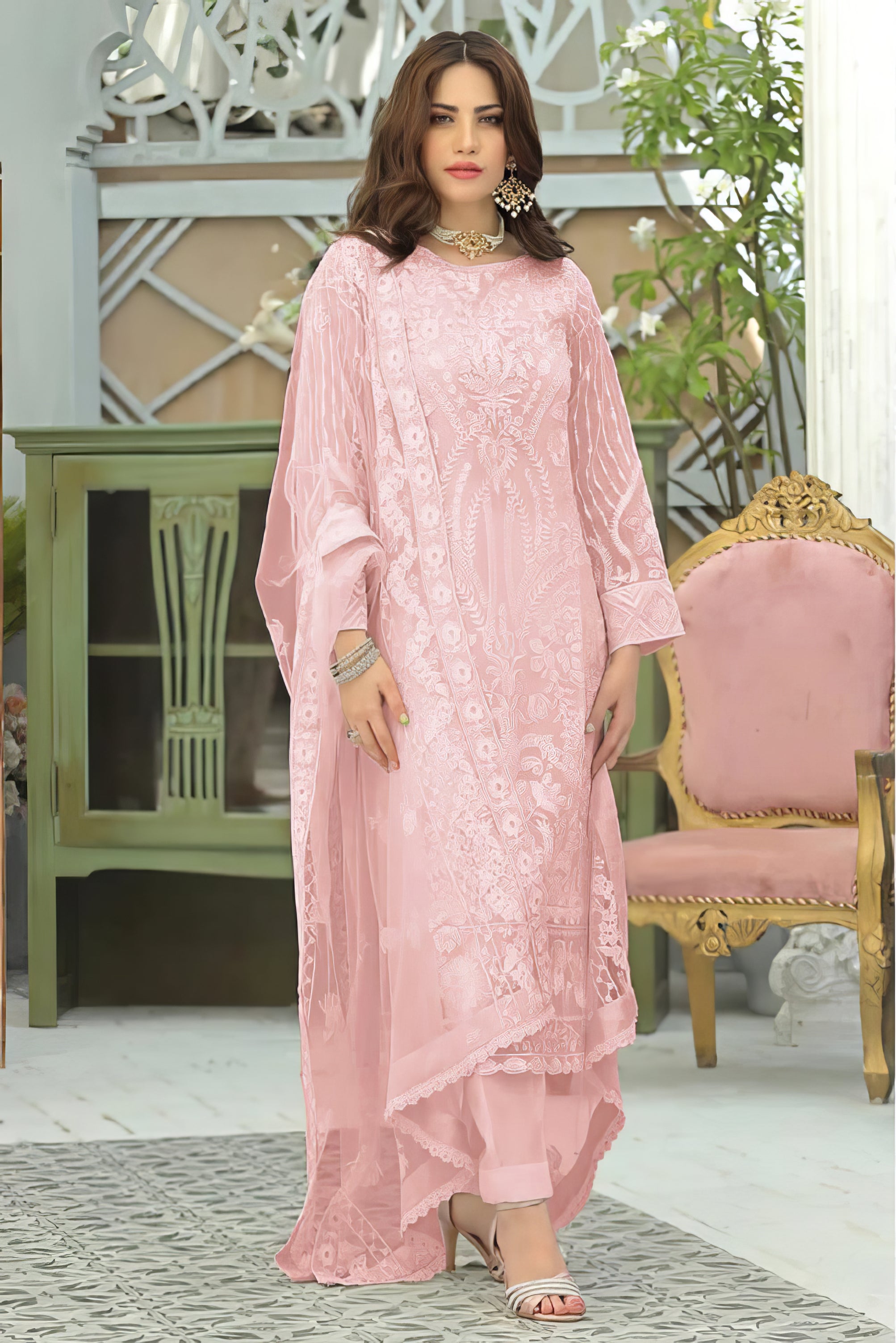 Elegant Fox Georgette Embroidered Pakistani Suit LXPK0105