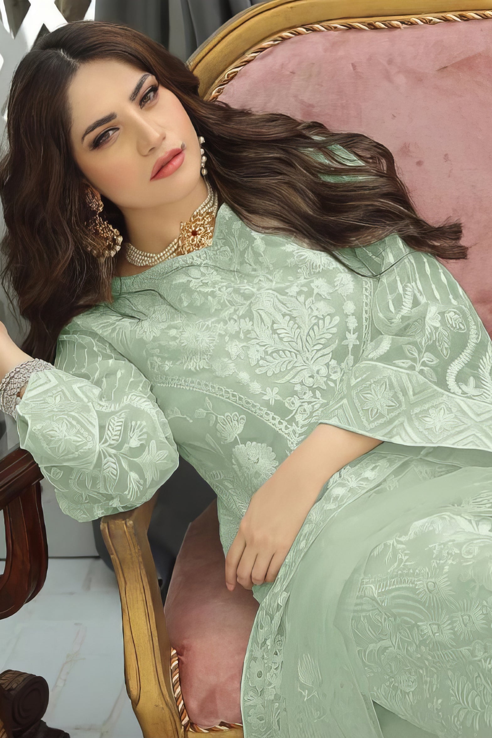 Elegant Fox Georgette Embroidered Pakistani Suit LXPK0105