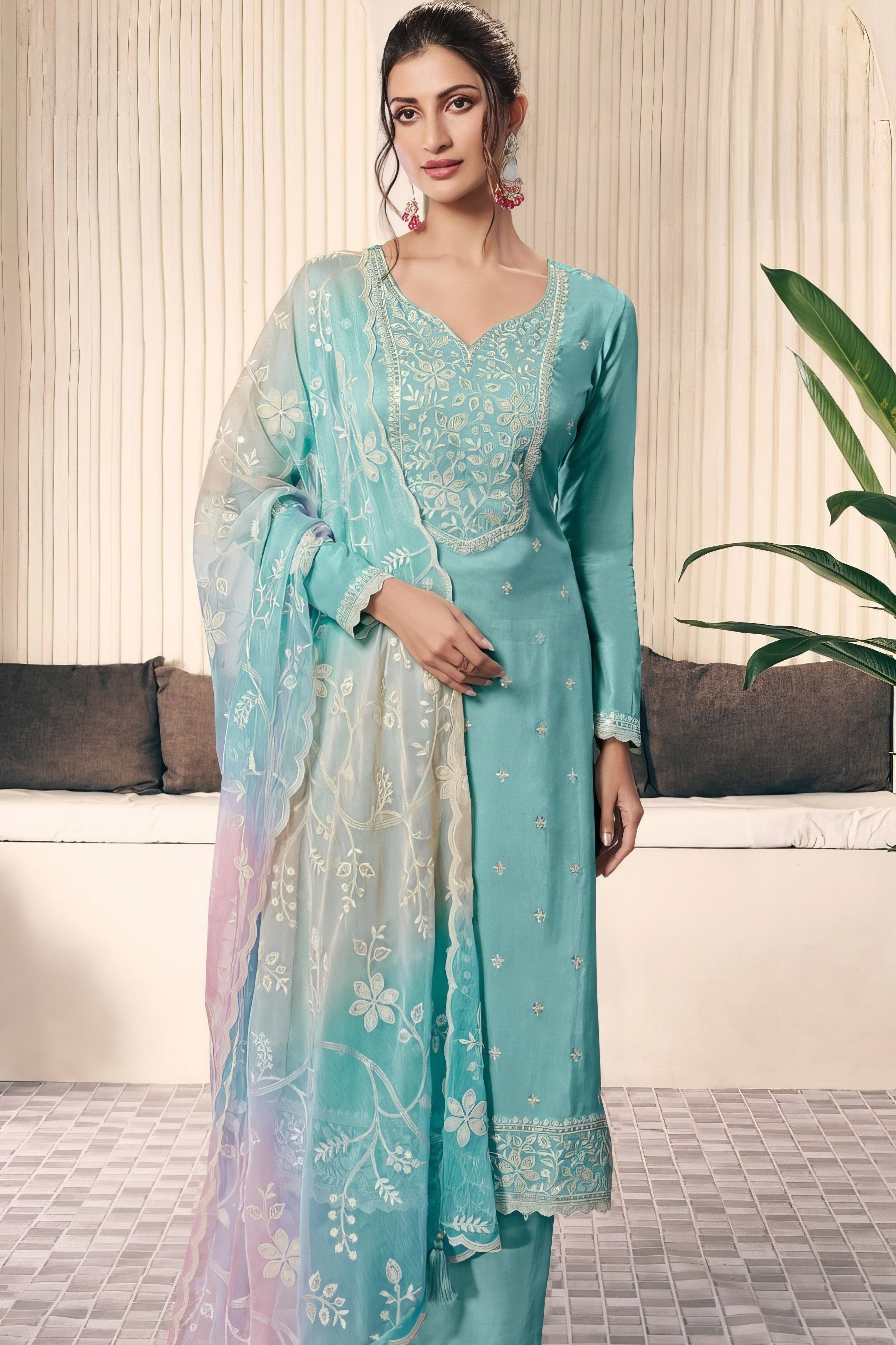 Threaded Radiance Ethnic Suit EAST0029