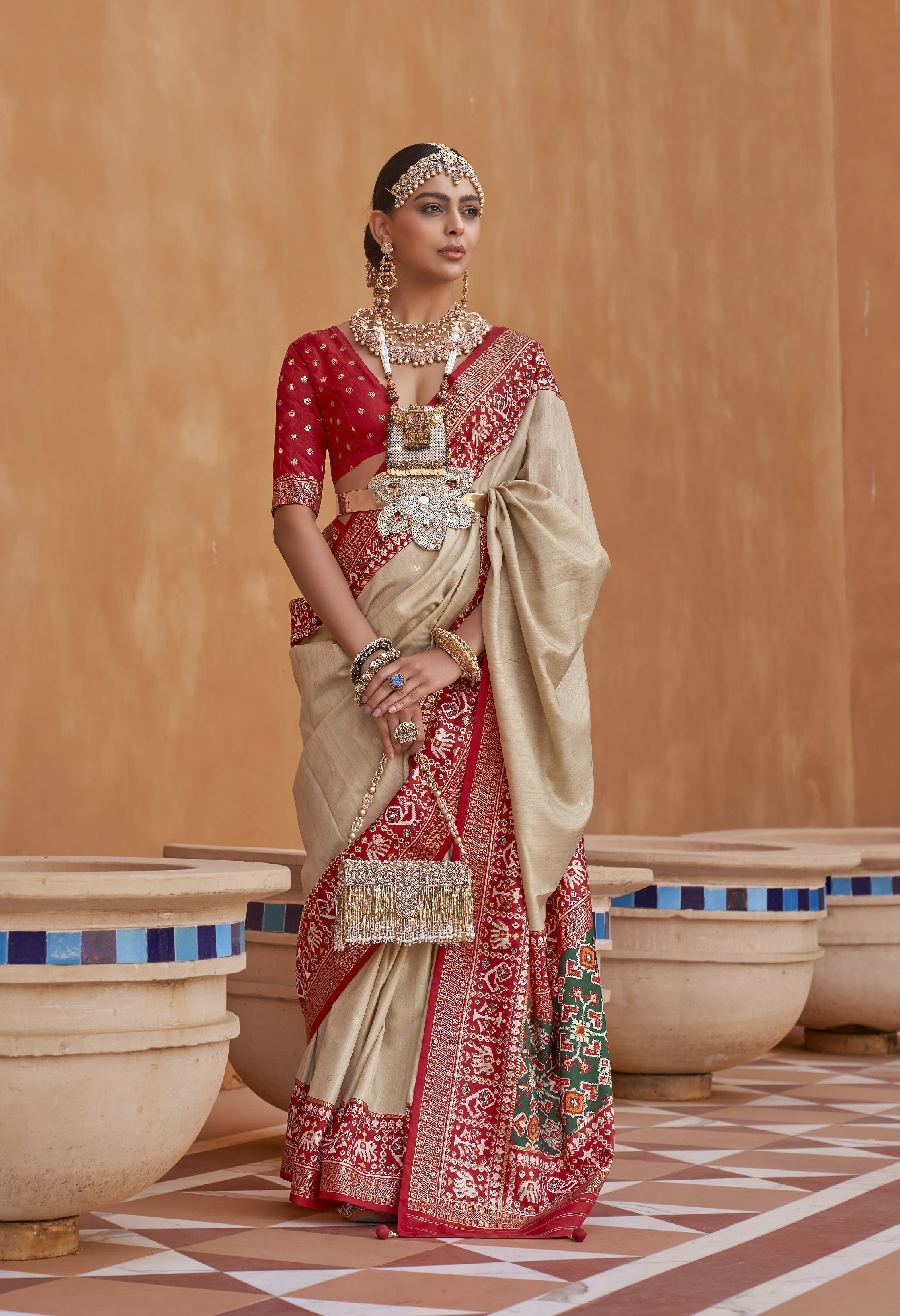 Rajsi Kandora Silky Saree EASE0057