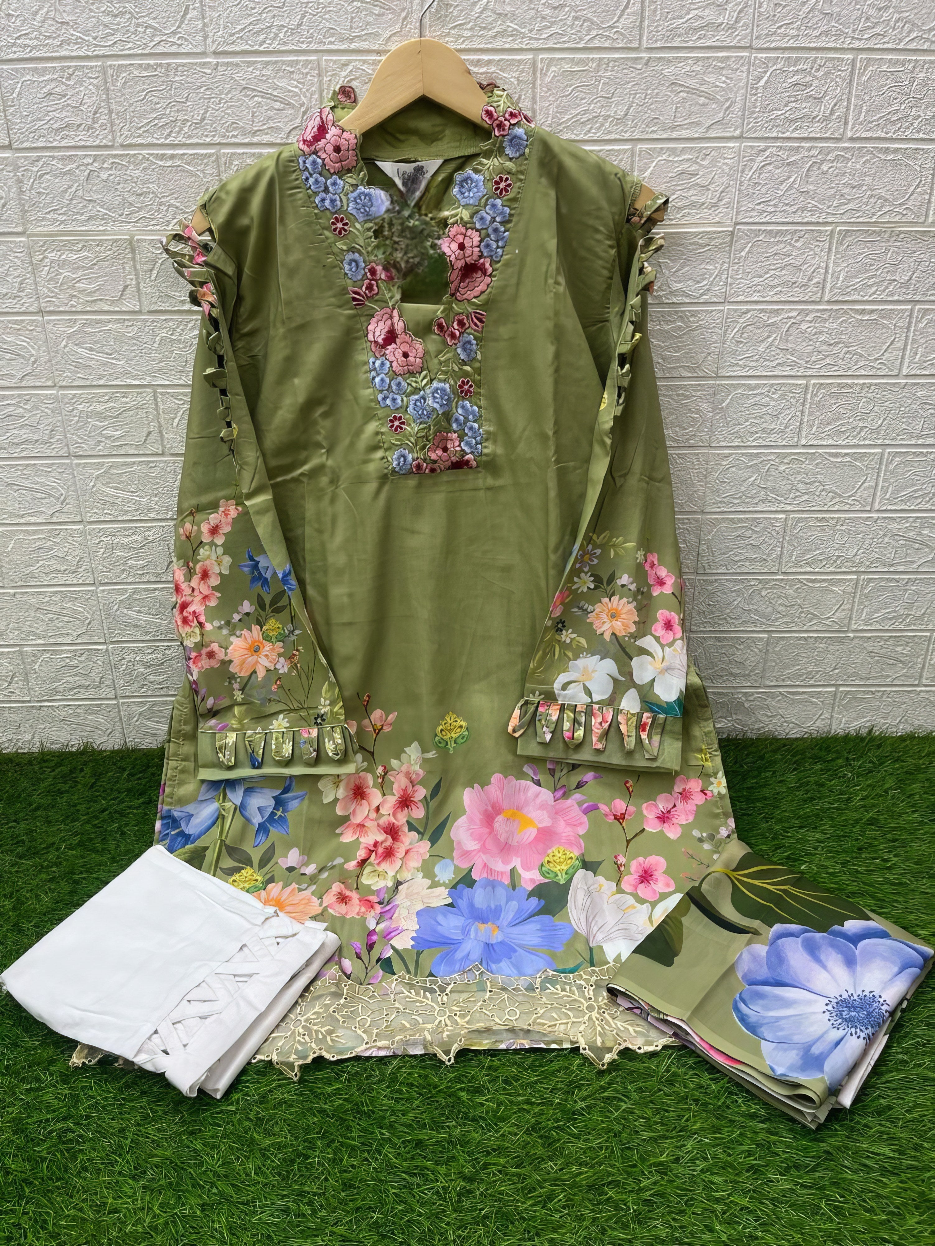 Gulzaar Olive Luxury Suit LXST0044