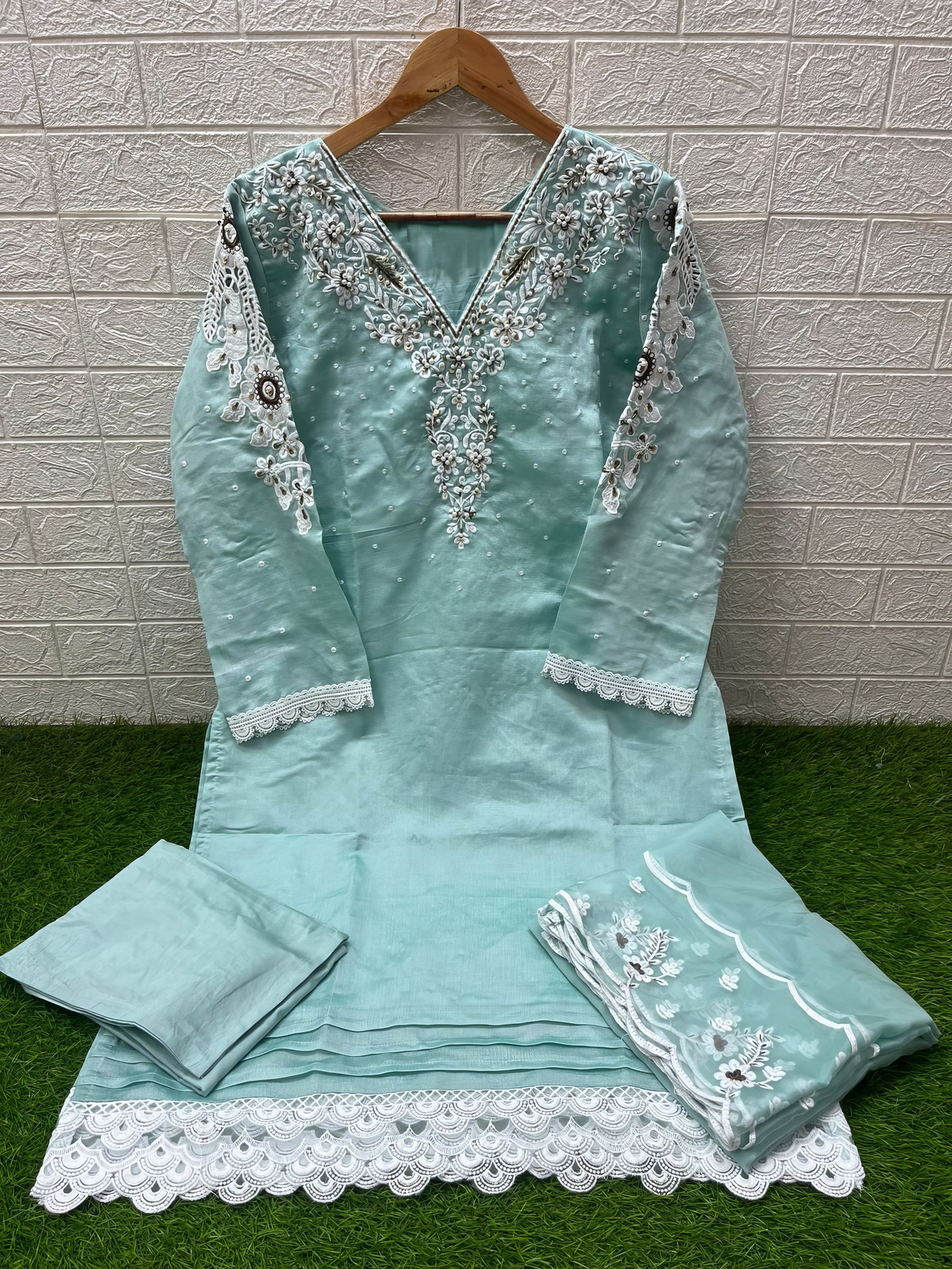 Roselle Charm Pakistani Suit LXPK0057
