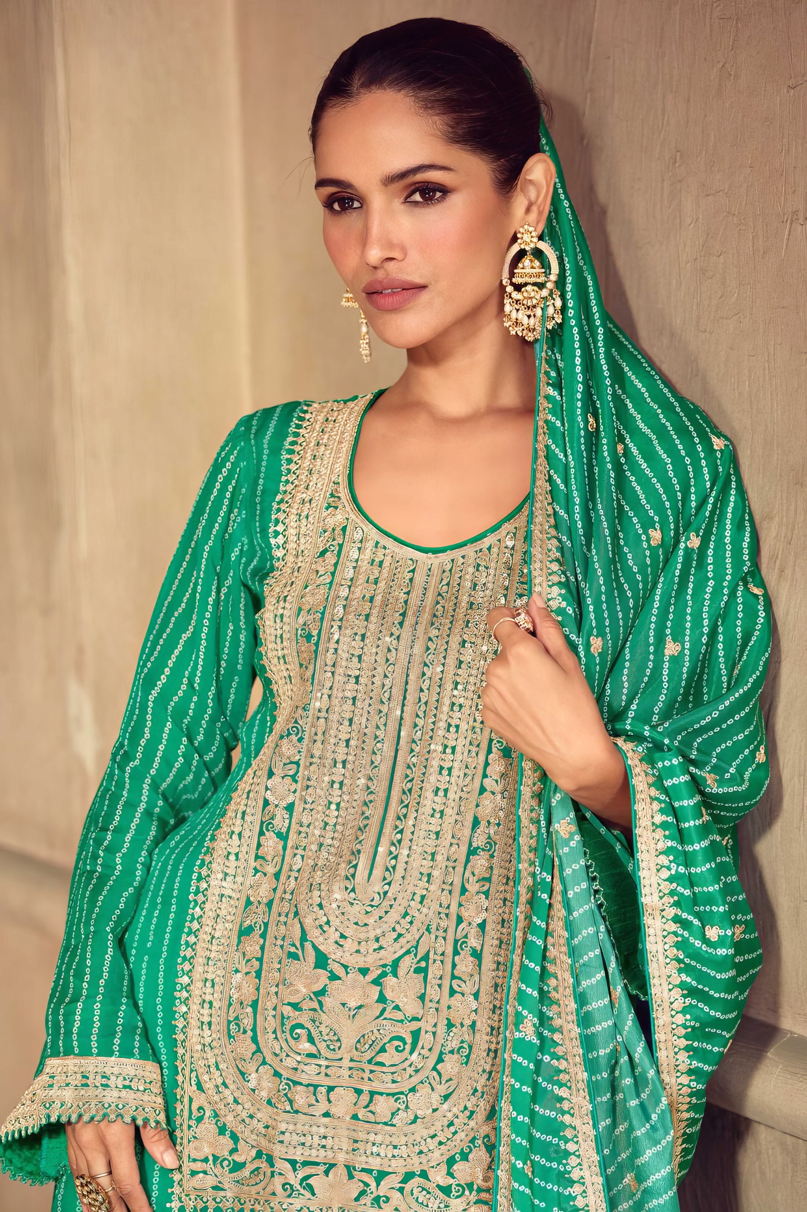 Chinon CHarm Sharara LXSR0059