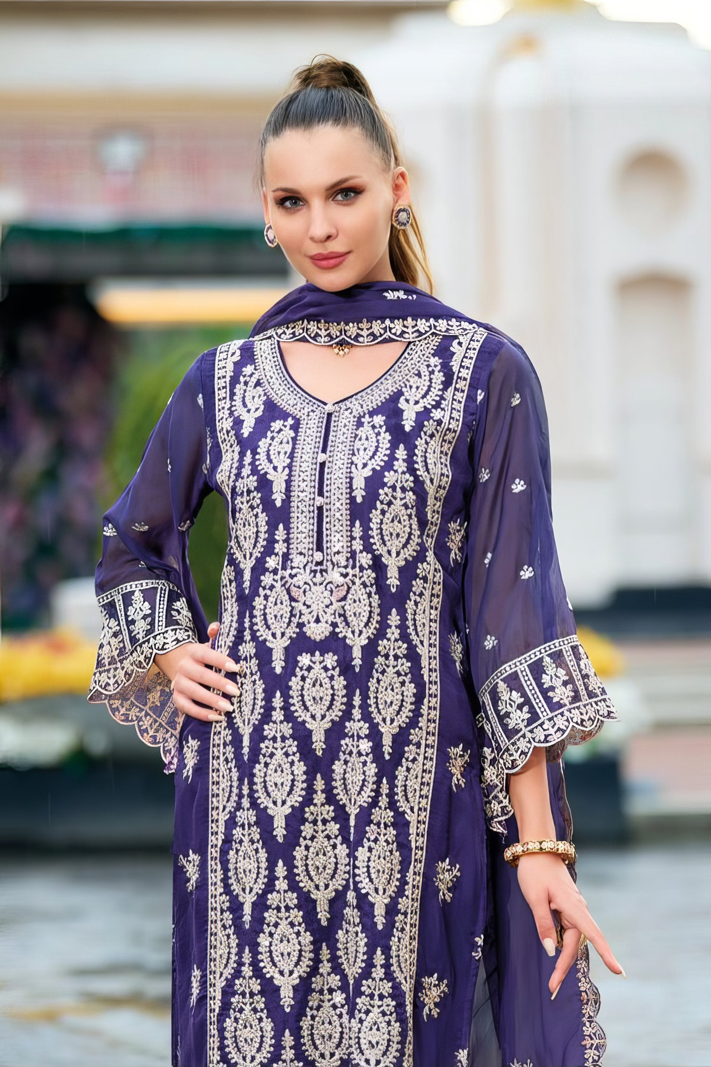 Soft Organza Stylish Pakistani Suit LXPK0094