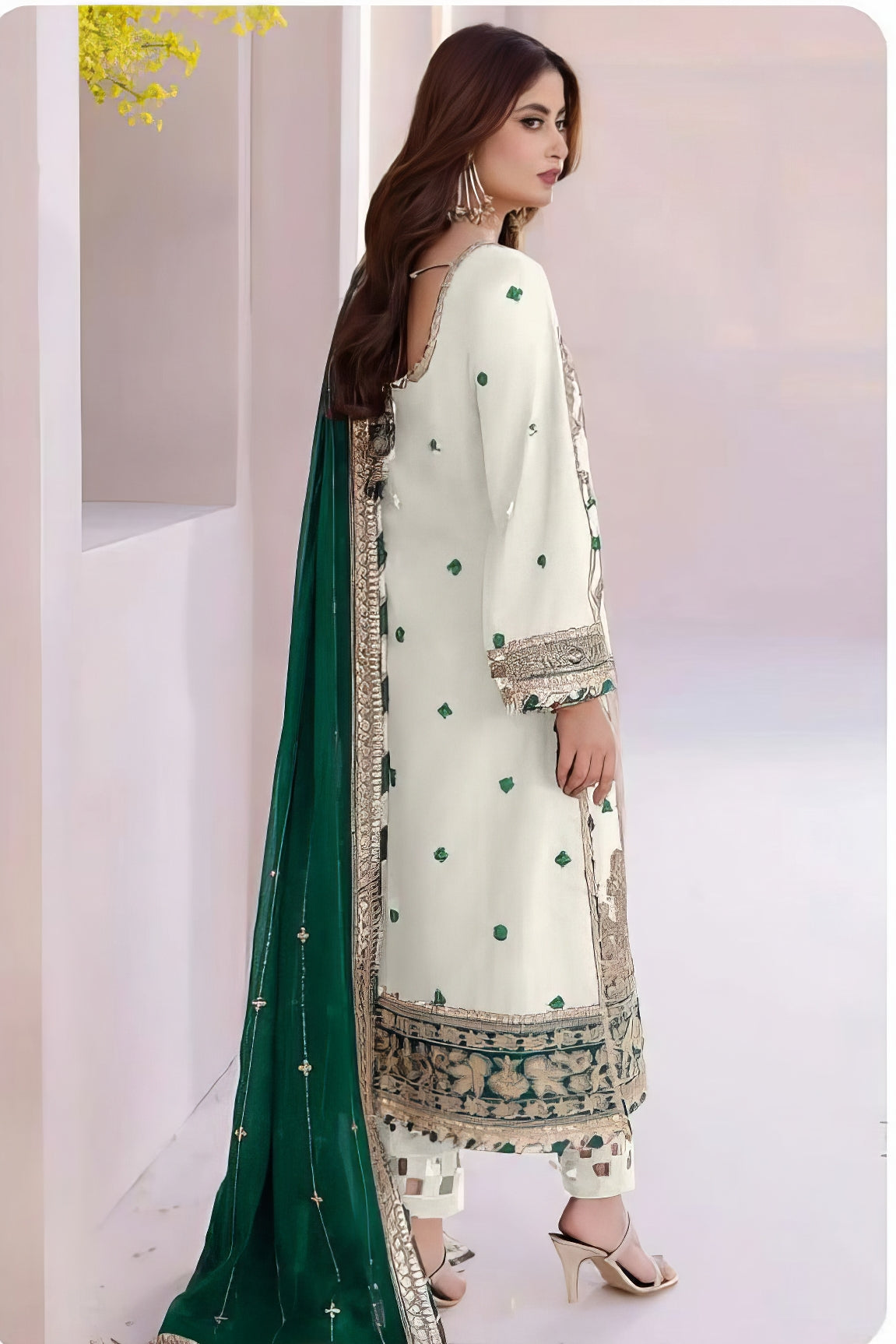 Zariya Luxe Set Pakistani Suit EAPK0088
