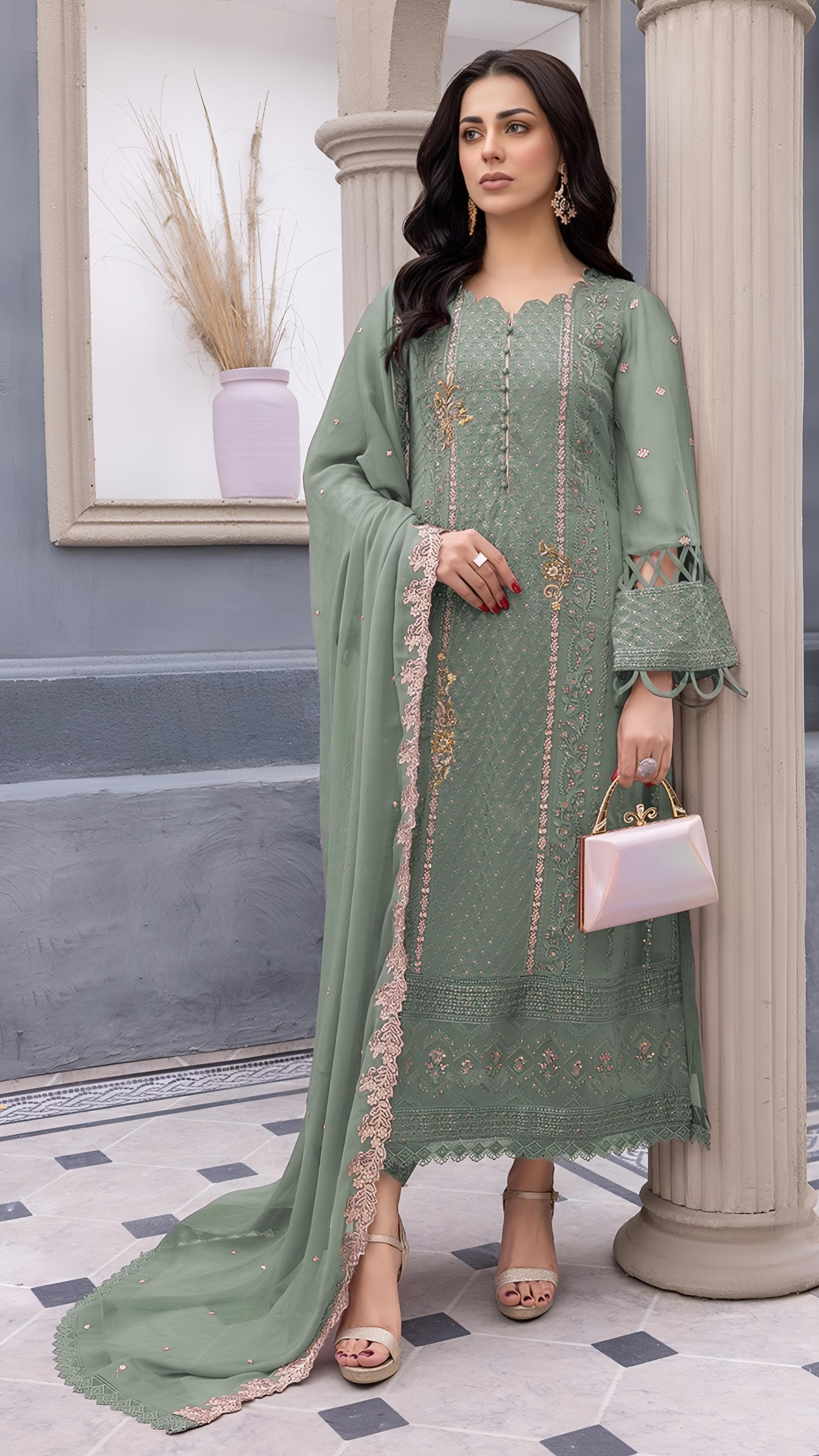 Pakistani suit with  Organza fabrics EAPK0012