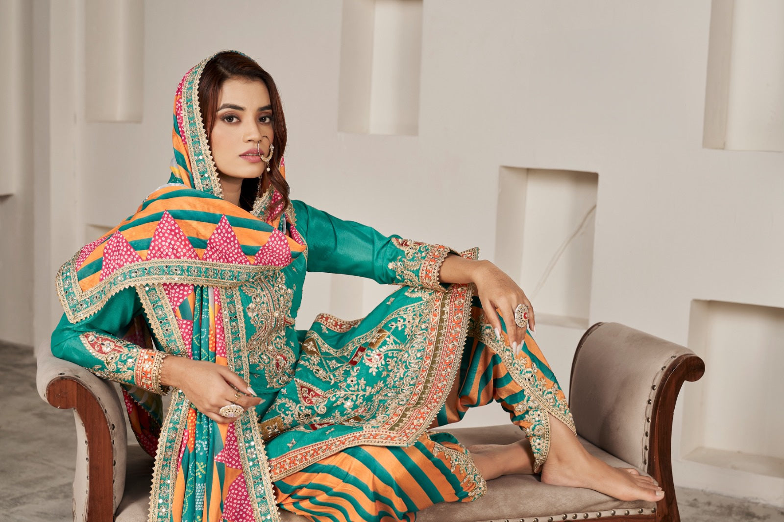 Chinon Charm Luxury Suit LXST0042