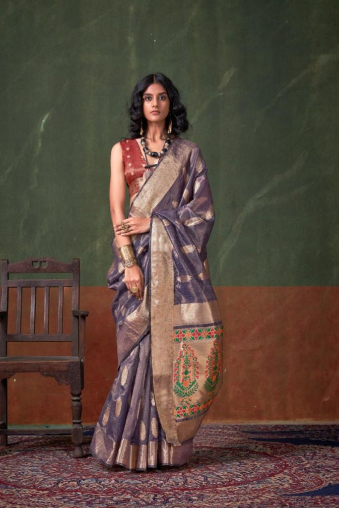 Traditional handloom premium Saree EASE0003