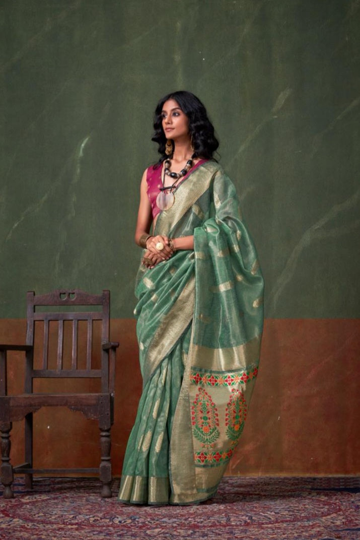 Traditional handloom premium Saree EASE0003