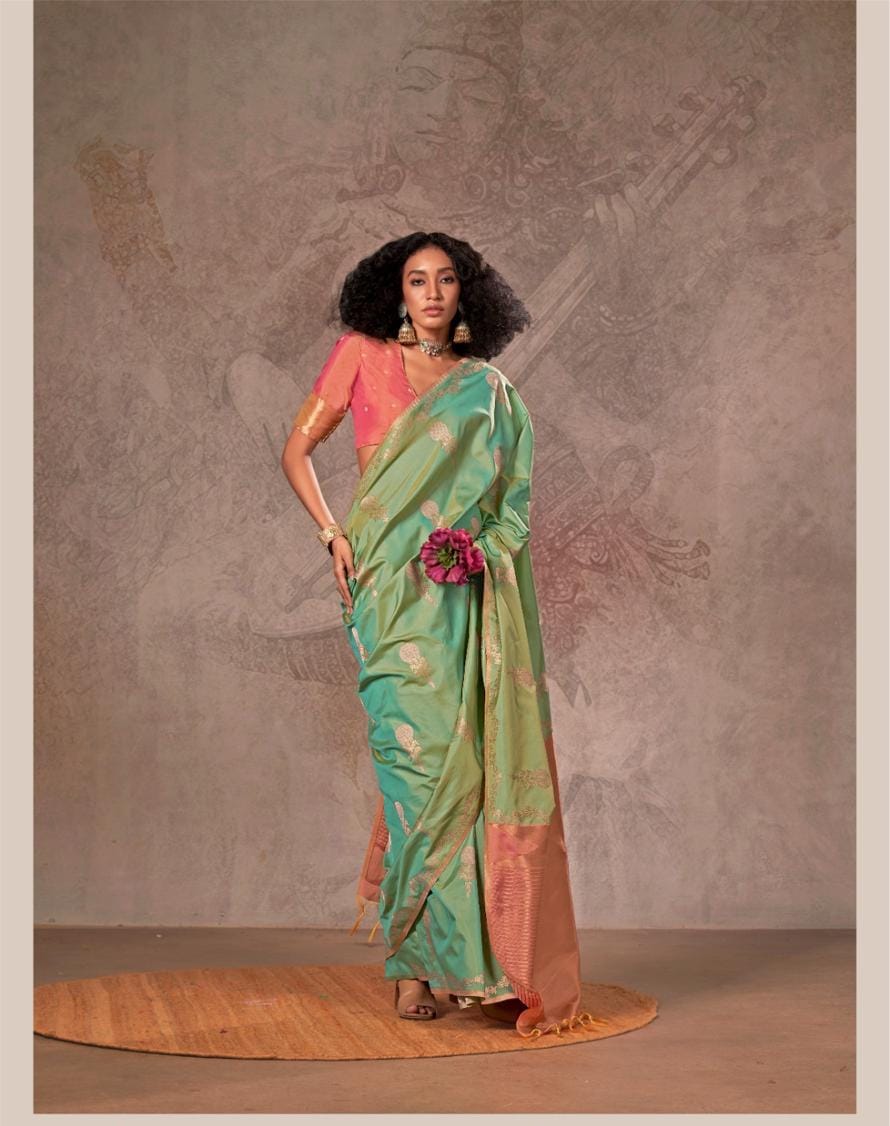 Two Tone SIlk Handloom Weaving Saree EASE0006