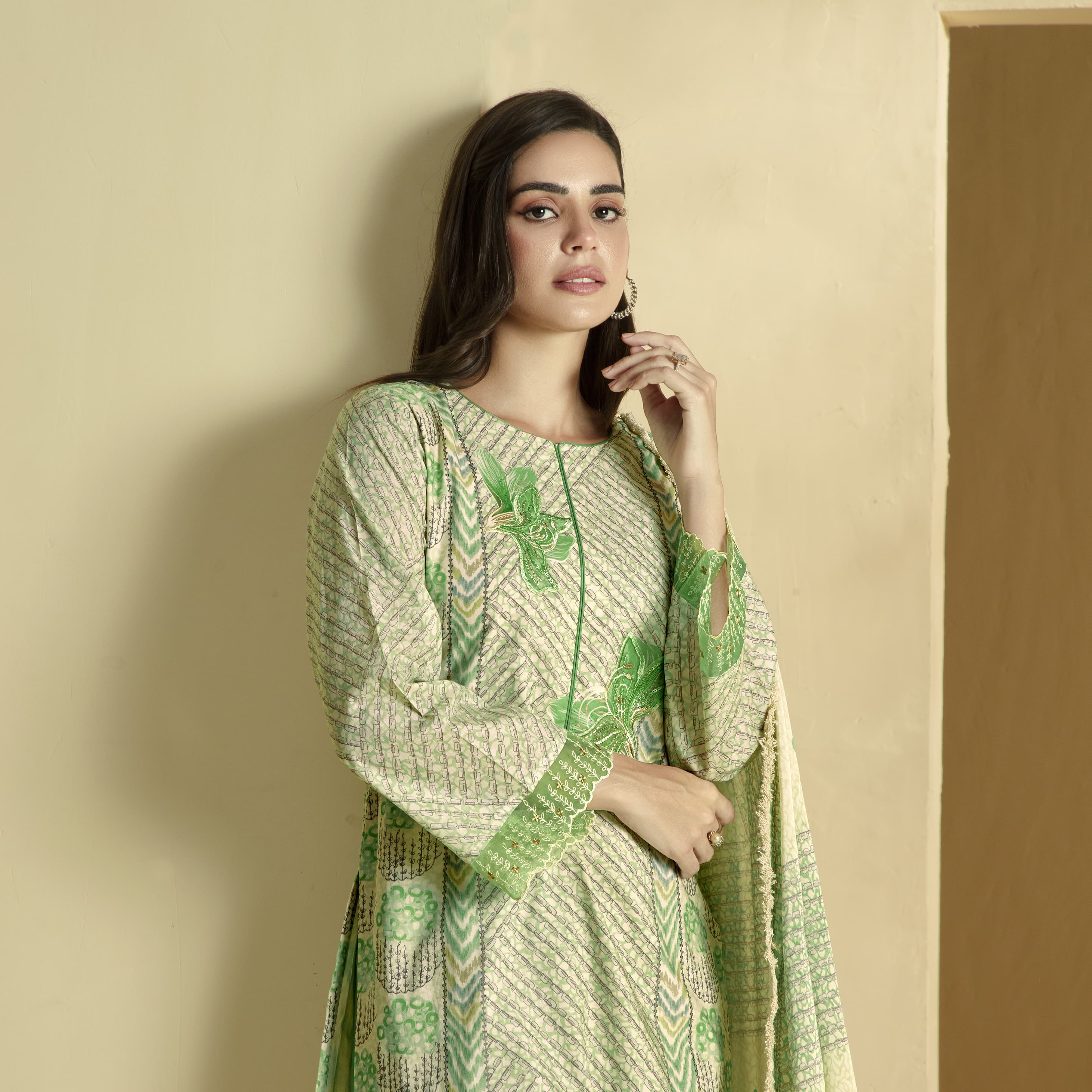 Meherlawn Premium Suit LXST0013