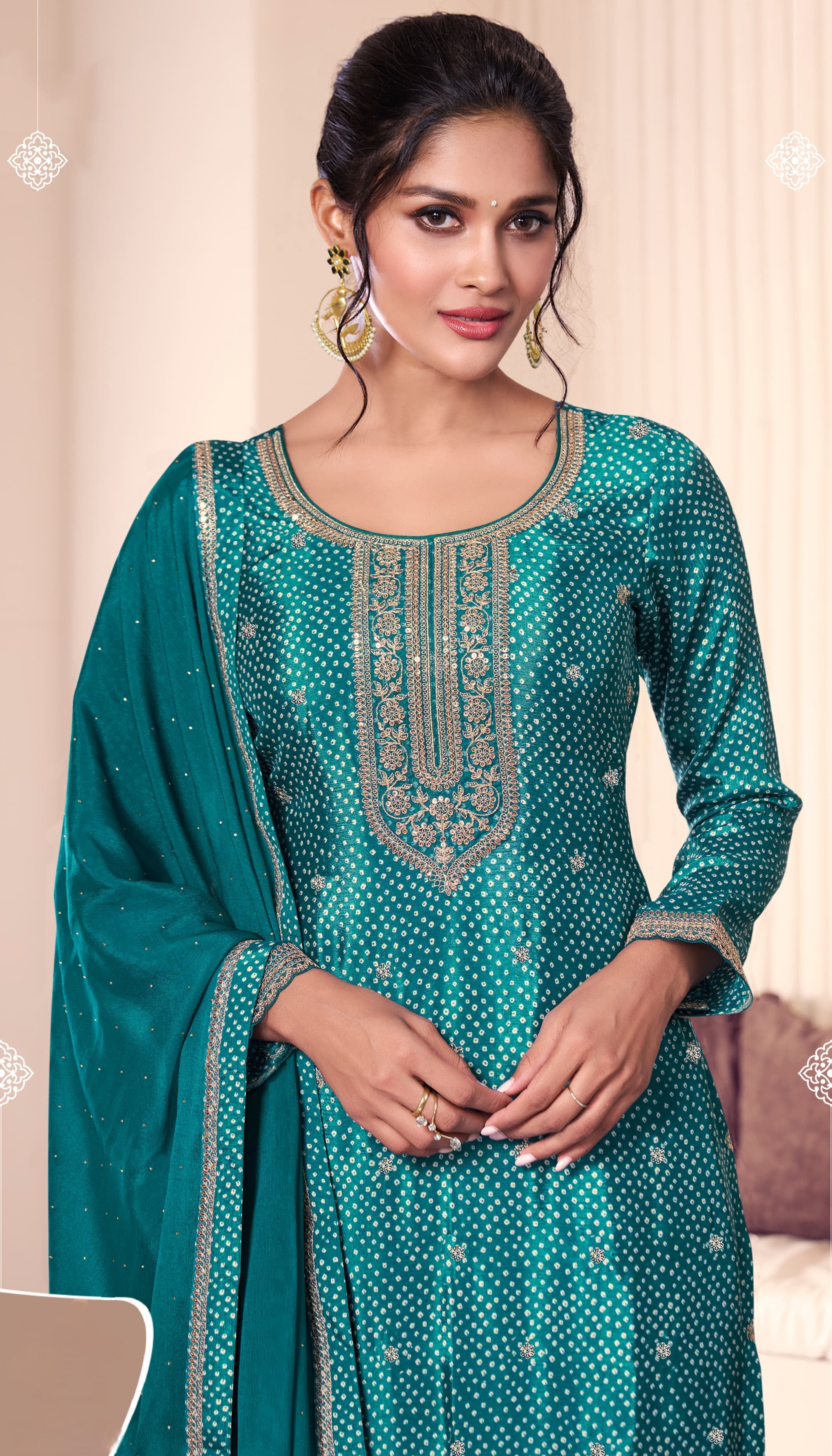 Chinon Charm Premium Suit LXST0015