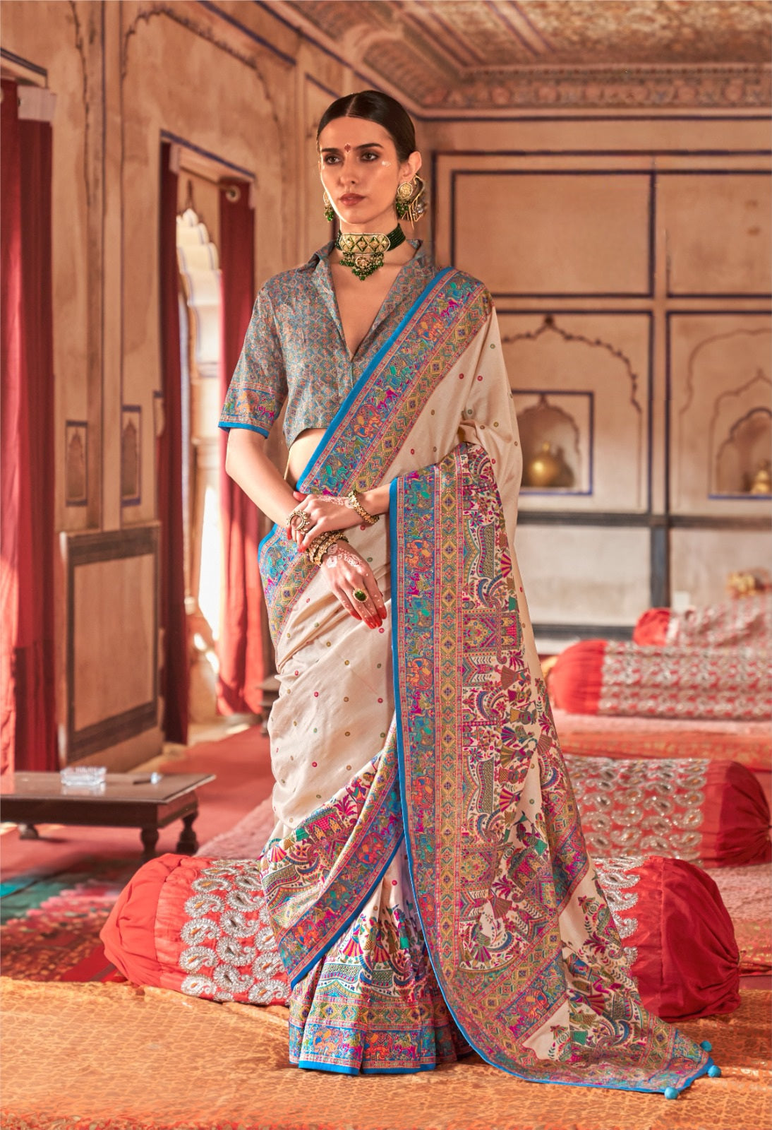 Riwaayat Handloom Silk Saree EASE0012