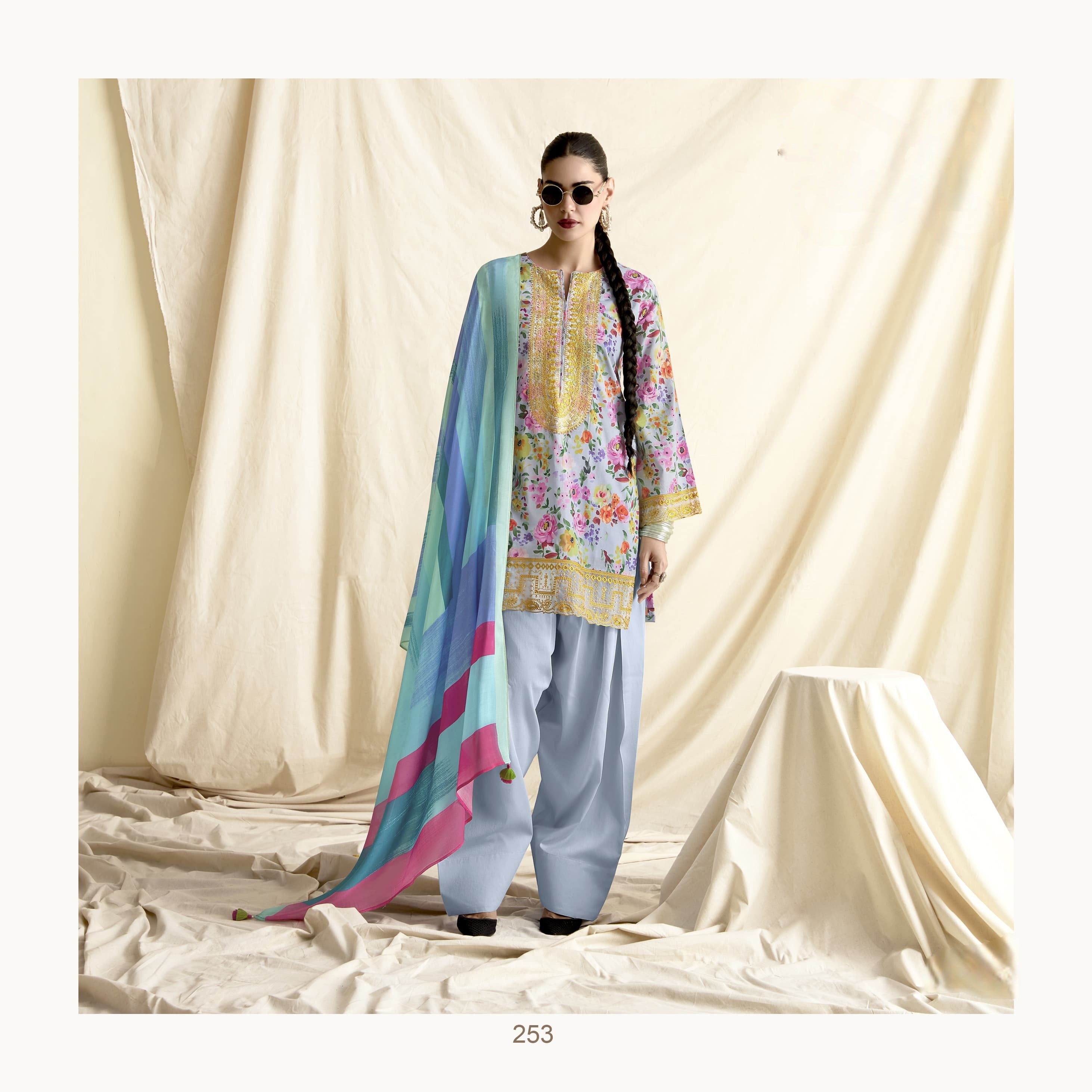 Pure Lawn Digital Printed Luxury Suit LXST0048