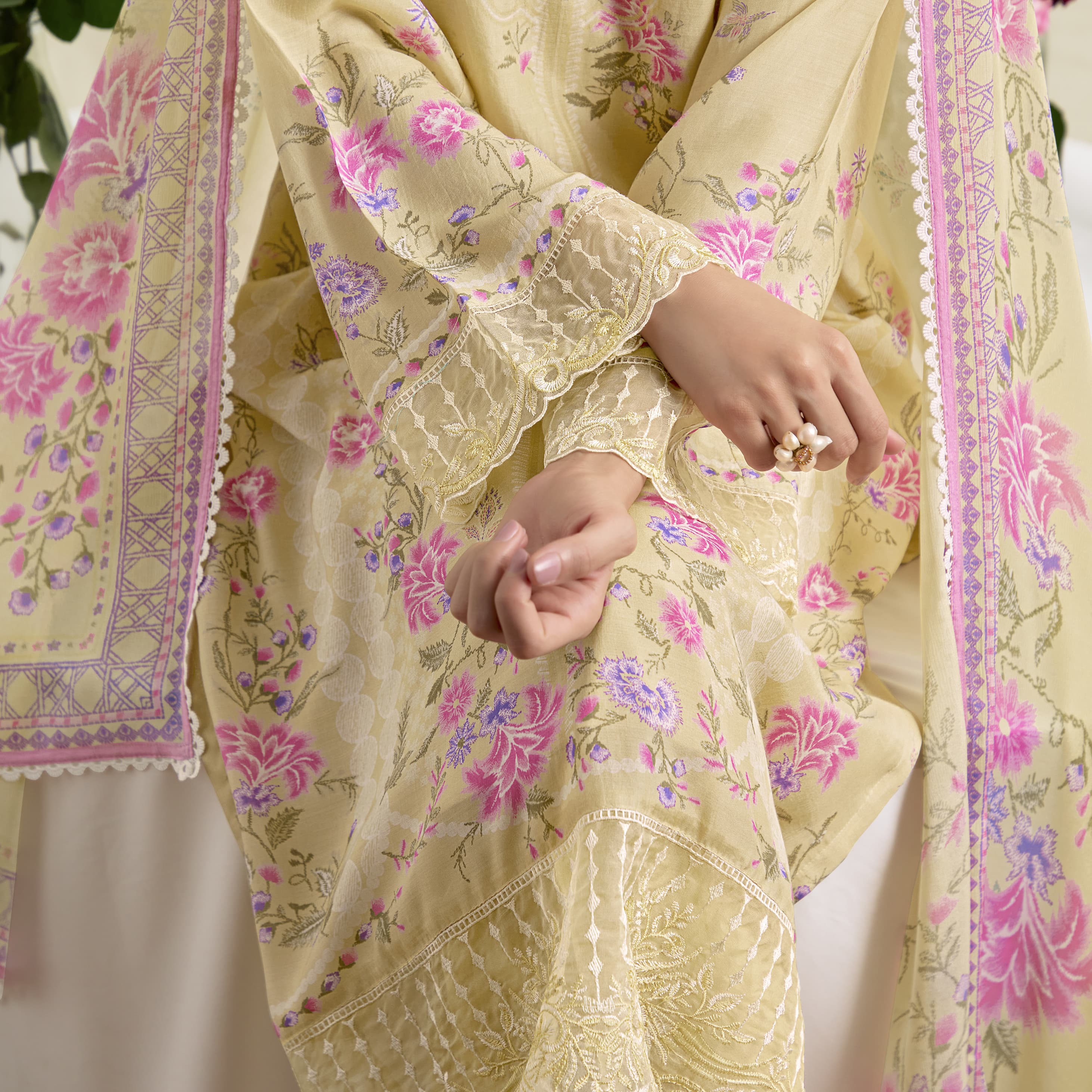 Gulyaar Muslin Luxury Suit LXST0052