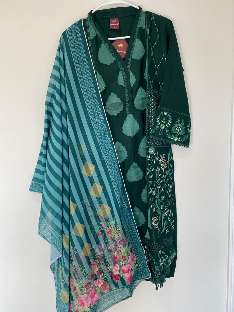 Green Embroidered Kirta With Printed Dupatta