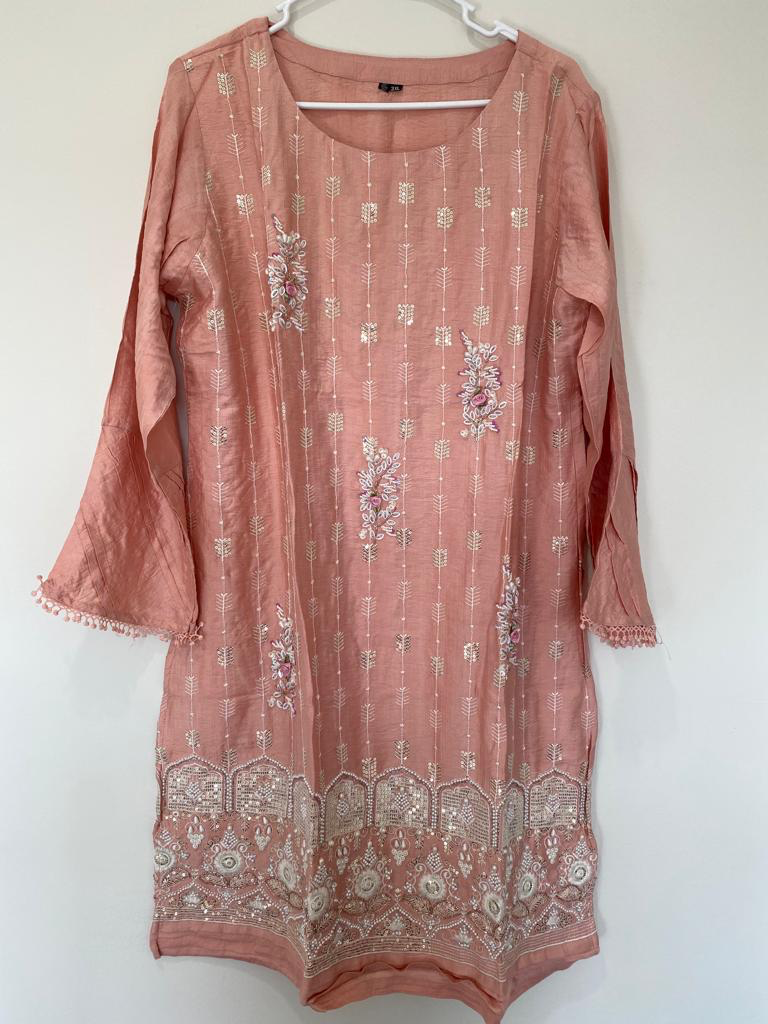 Fancy Peach Kurta With Floral Embellishments