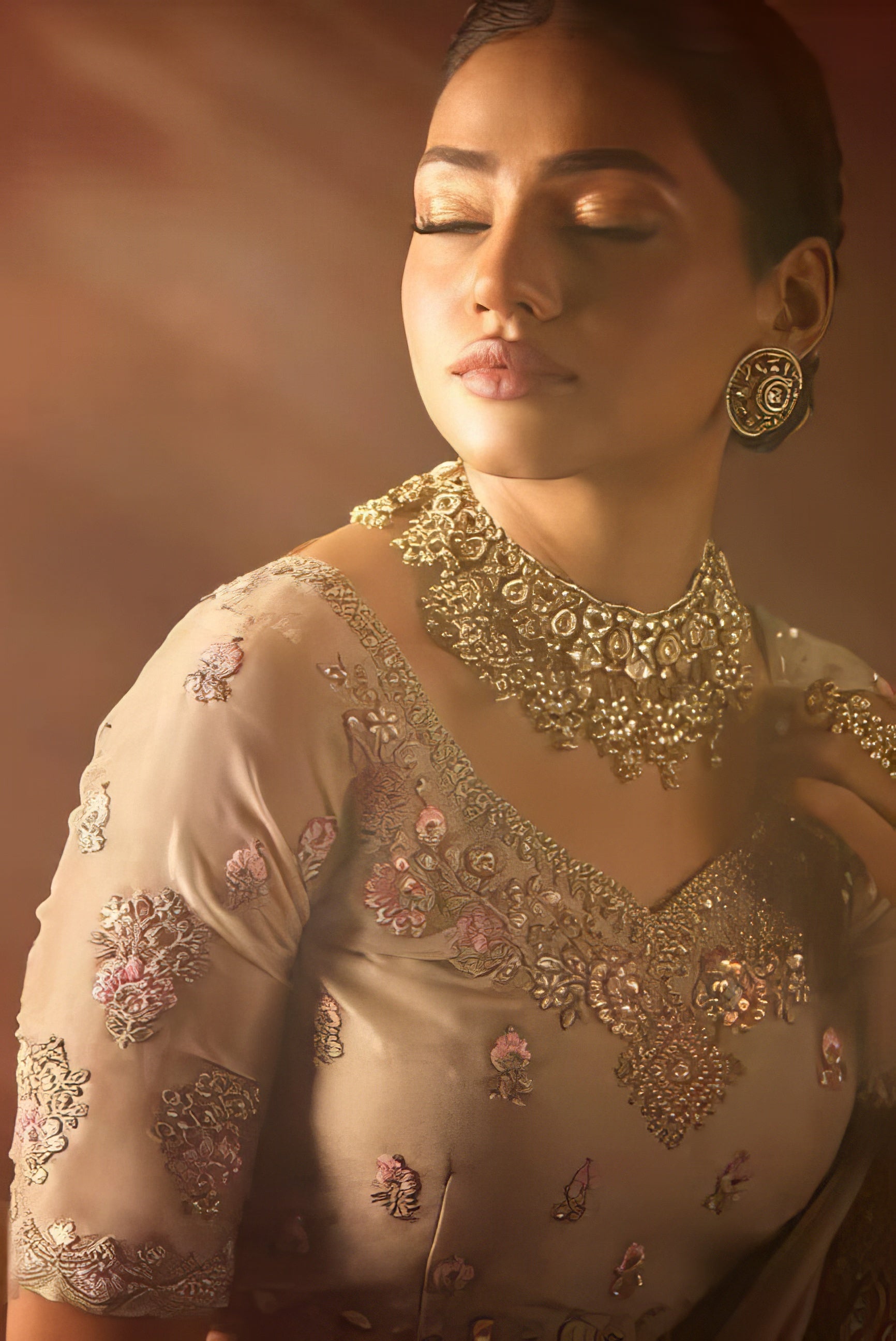 Pure Crystel Silk Heavy Embroidered Beads Work Saree LXSE0001